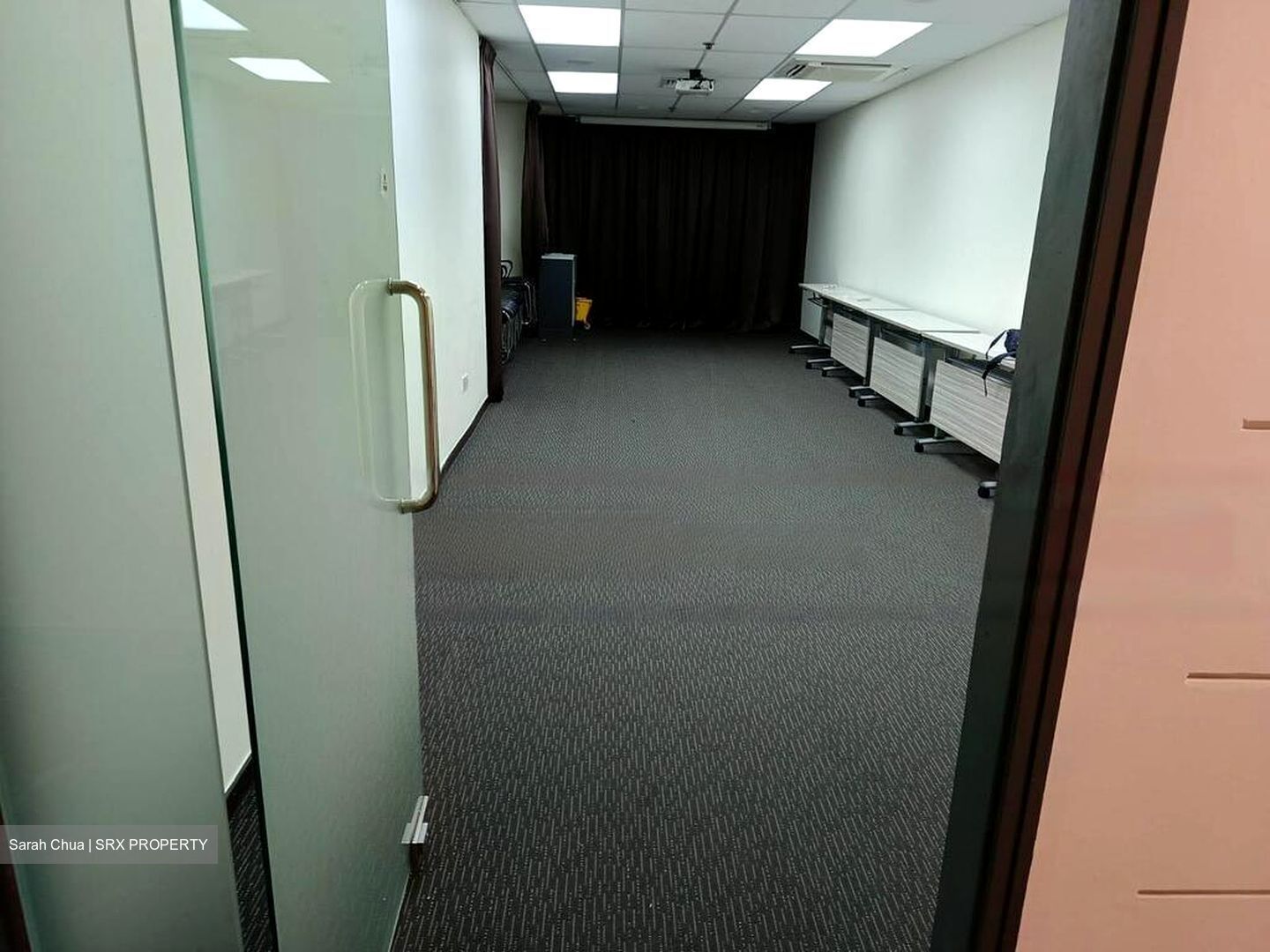 International Plaza (D2), Office #458173121